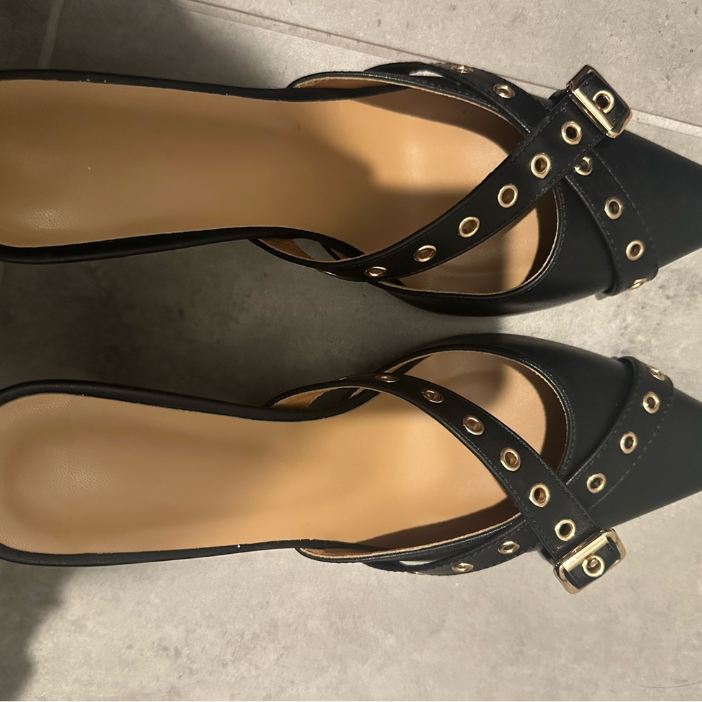Elegant Black Strappy Women's Shoes